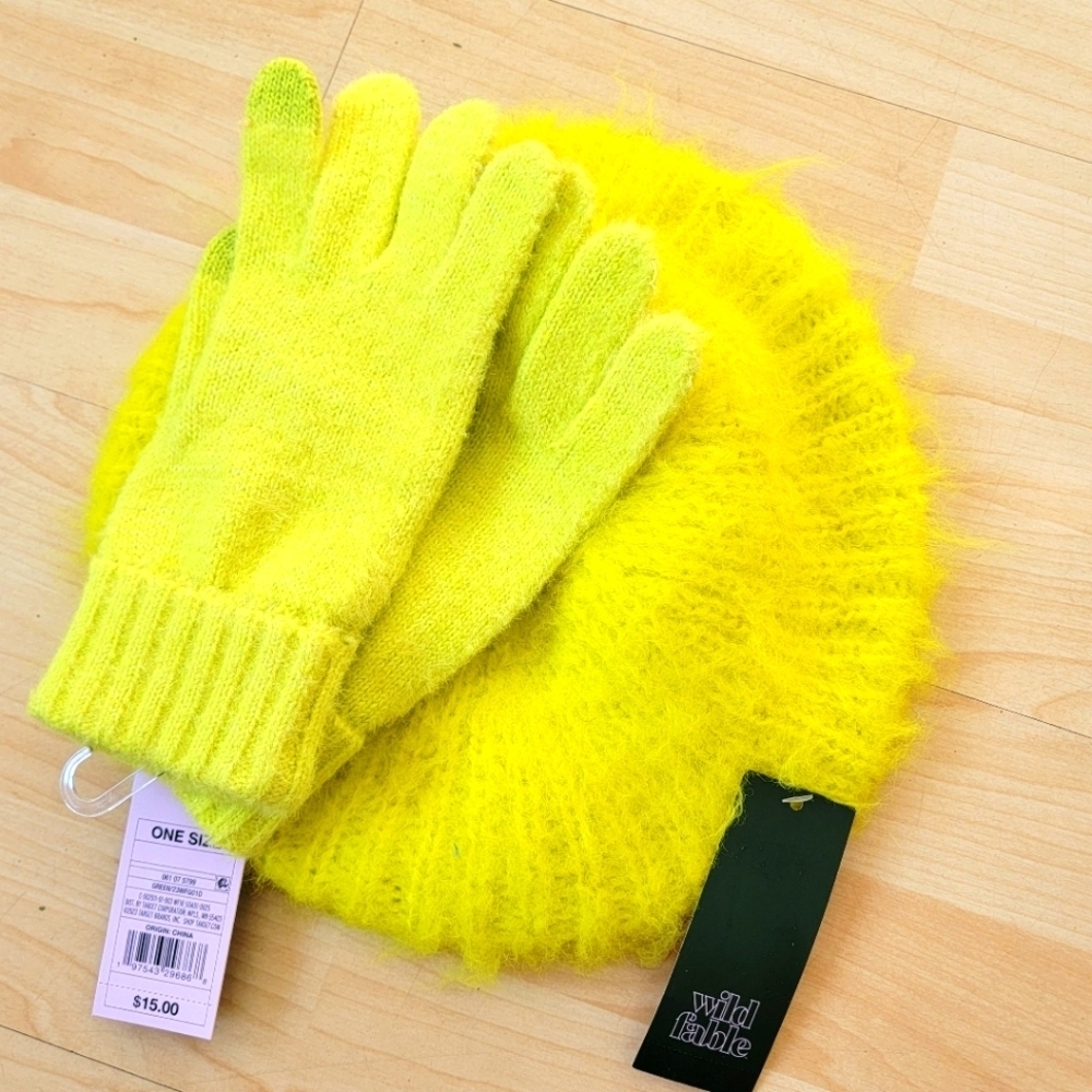 Wild Fable Fuzzy Beret Hat & Touch Screen Knit Gloves OS  Lime Green
